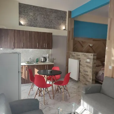 Gcm 2 Kentro Apartament *