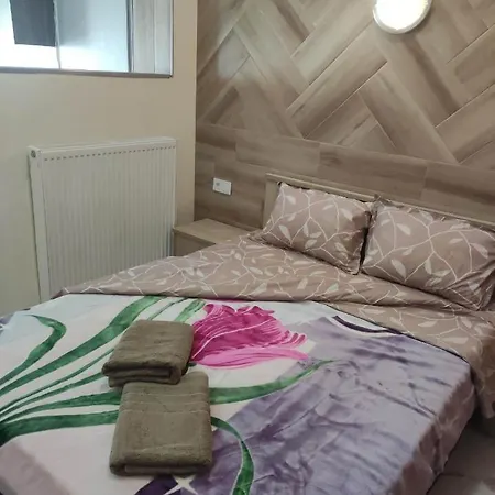 G C M 2 Kentro Appartement Kateríni